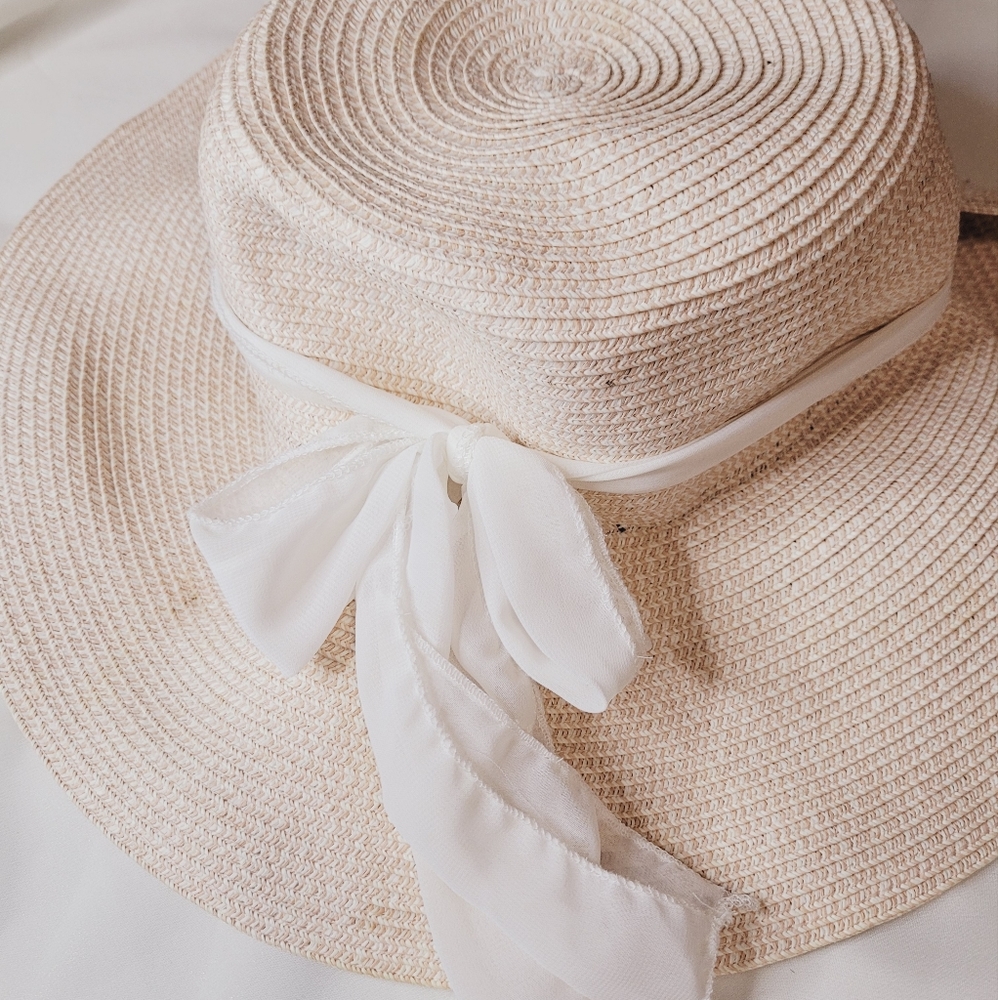 Beach Hat in very light pink